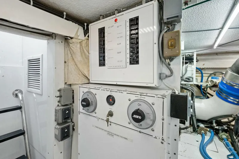 Slide: The Image of Hatteras Sport Fisherman 1998 - 5425982