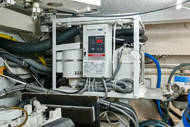 Slide: The Image of Hatteras Sport Fisherman 1998 - 5425985