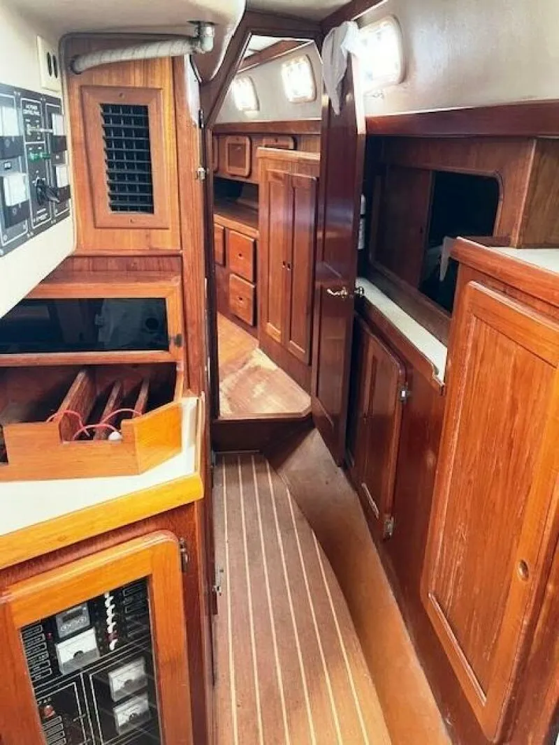 Slide: The Image of Morgan 43 1987 - 5426042