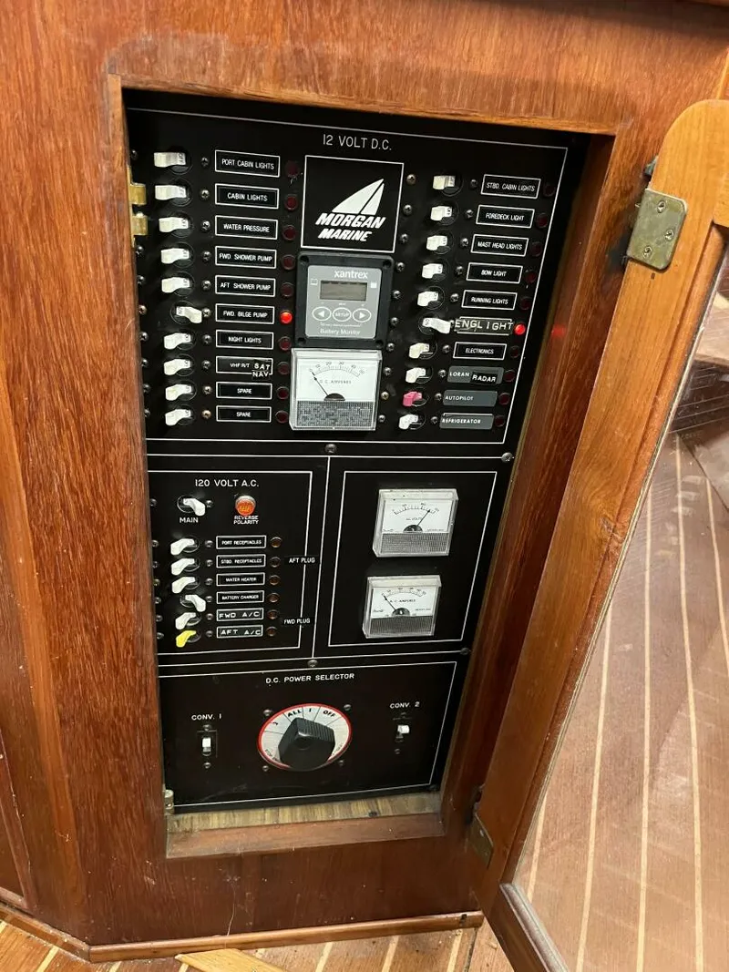 Slide: The Image of Morgan 43 1987 - 5426068