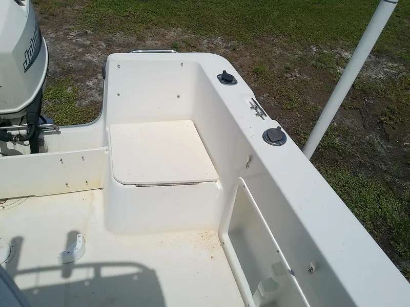 Slide: The Image of Hydra-Sports 212 Seahorse Center Console 2000 - 5426126