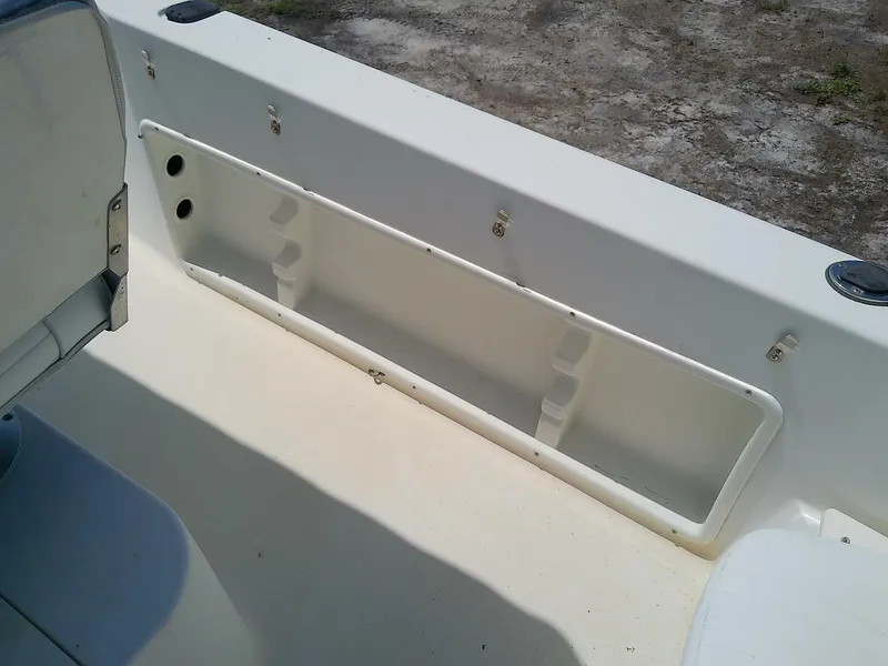 Slide: The Image of Hydra-Sports 212 Seahorse Center Console 2000 - 5426128