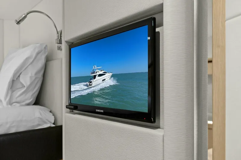 Slide: The Image of Sunseeker 73 Manhattan 2013 - 5426323