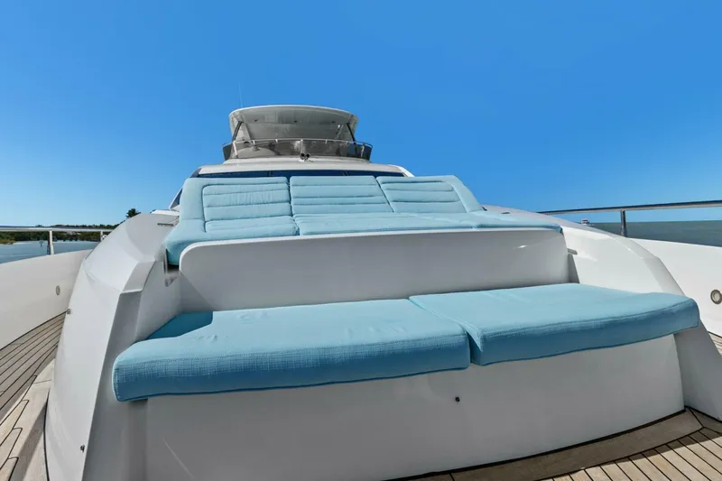 Slide: The Image of Sunseeker 73 Manhattan 2013 - 5426235