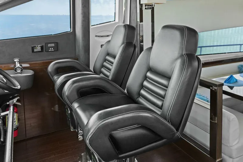 Slide: The Image of Sunseeker 73 Manhattan 2013 - 5426280