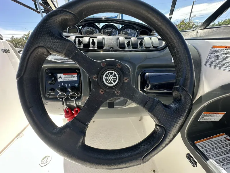 Slide: The Image of Yamaha 21 2011 - 5427822