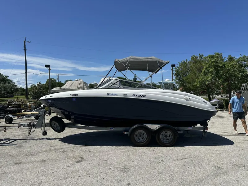 Slide: The Image of Yamaha 21 2011 - 5427808