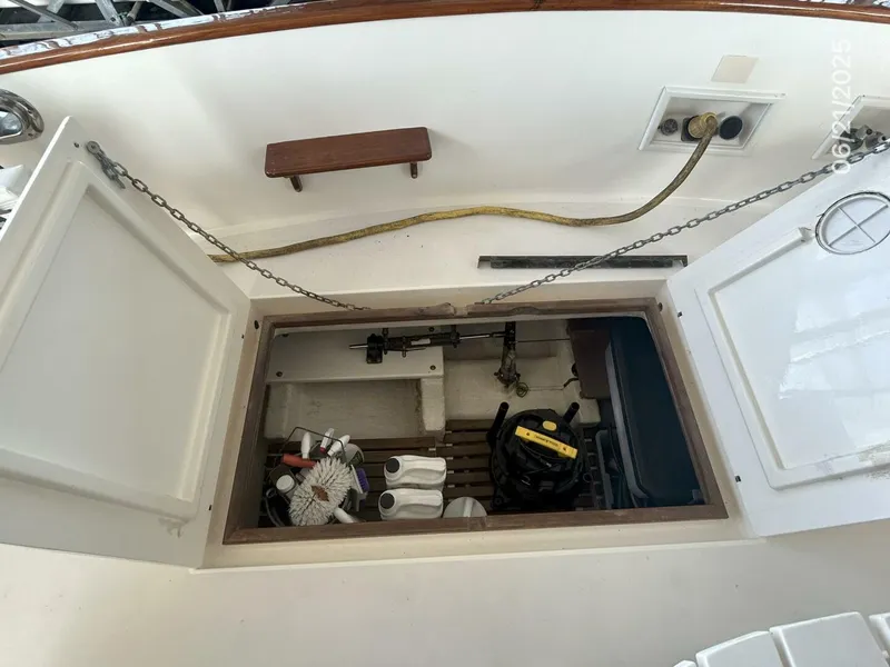 Slide: The Image of 36' Grand Banks lazarette access - 5428301