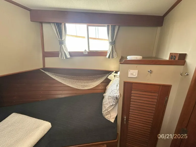 Slide: The Image of 36' Grand Banks master stateroom starboard - 5428310