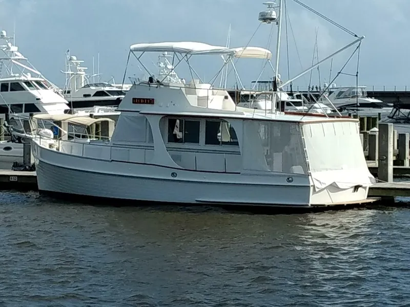 Slide: The Image of 36' Grand Banks port aft profile2 - 5428314