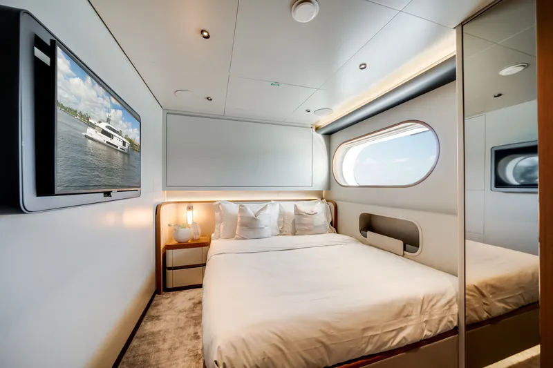 Slide: The Image of Azimut Magellano 30M 2026 - 5833267