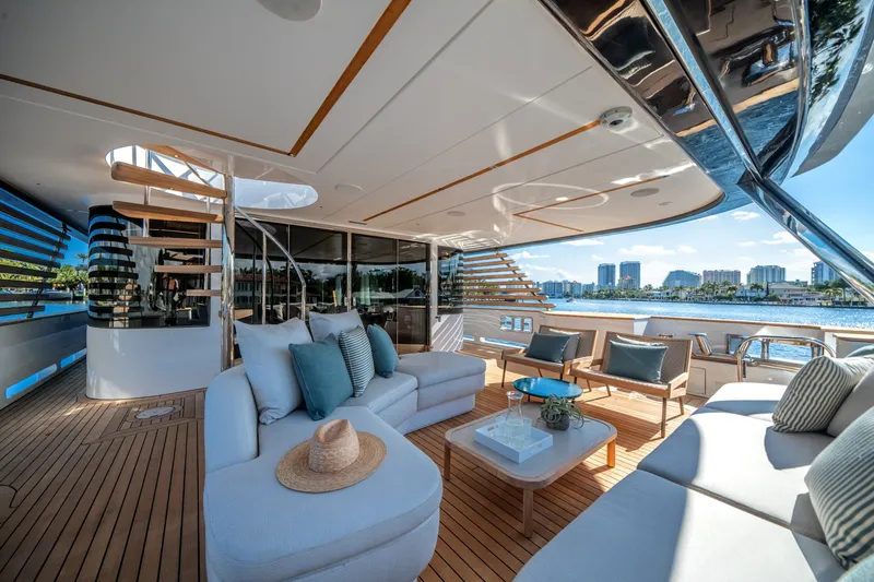 Slide: The Image of Azimut Magellano 30M 2026 - 5833298