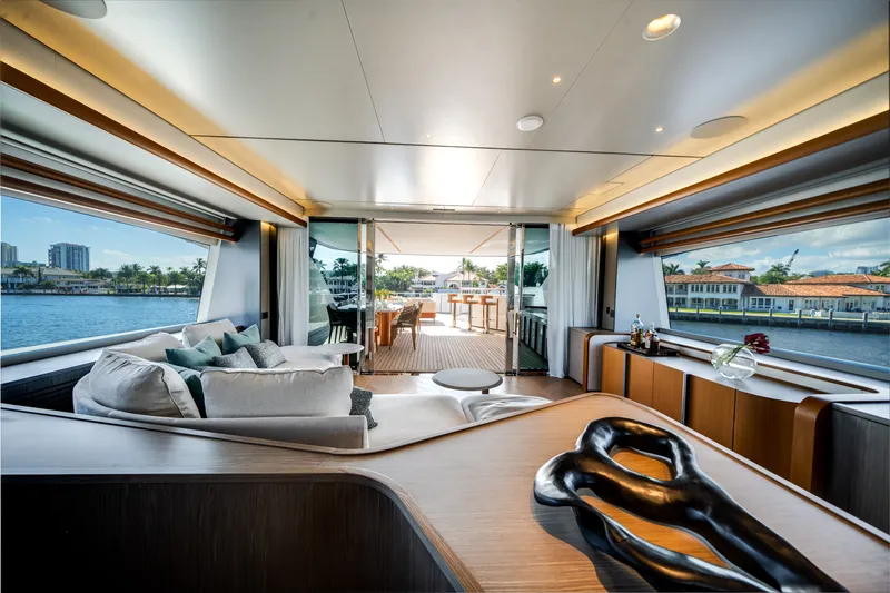 Slide: The Image of Azimut Magellano 30M 2026 - 5833333