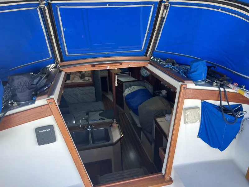 Slide: The Image of Catalina 36 1989 - 5428383