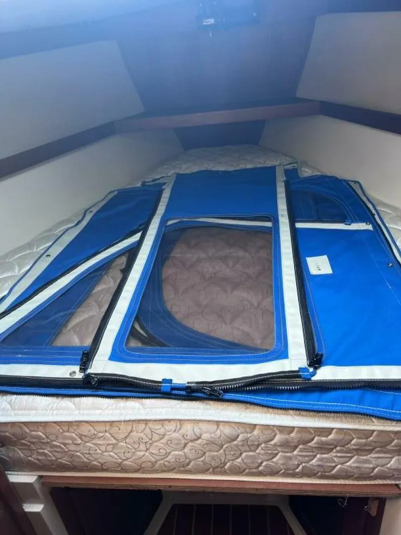 Slide: The Image of Catalina 36 1989 - 5428392