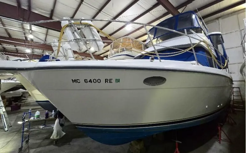 The Image of Carver Yachts 390 1994 - 5428462