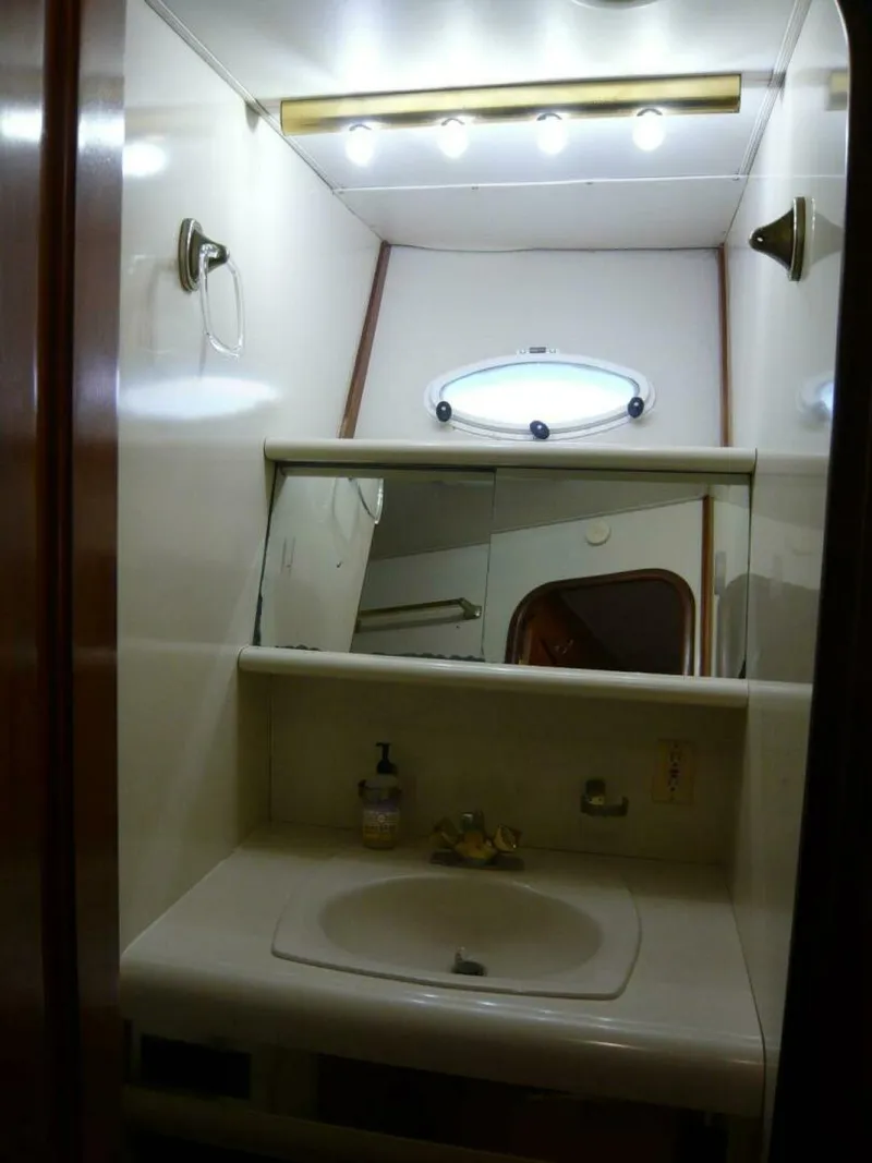 Slide: The Image of Viking Cockpit Motor Yacht 1990 - 5429073