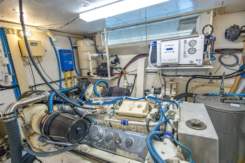 Slide: The Image of Viking Cockpit Motor Yacht 1990 - 7088456