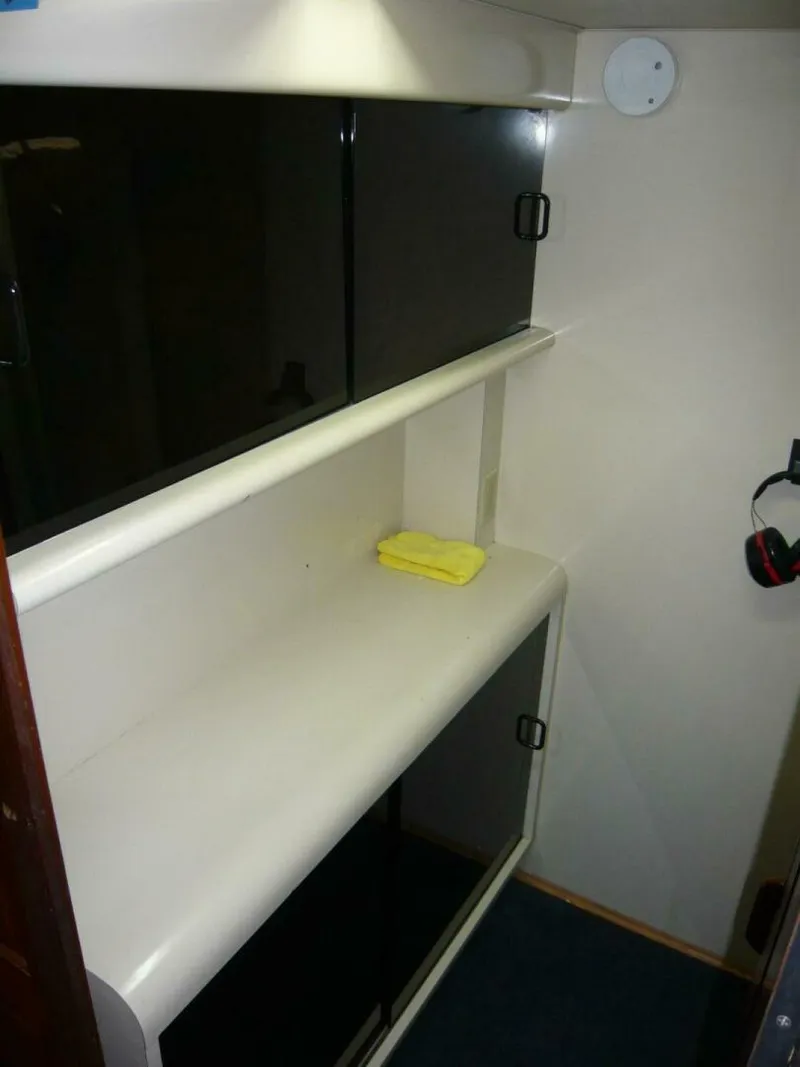 Slide: The Image of Viking Cockpit Motor Yacht 1990 - 5429084