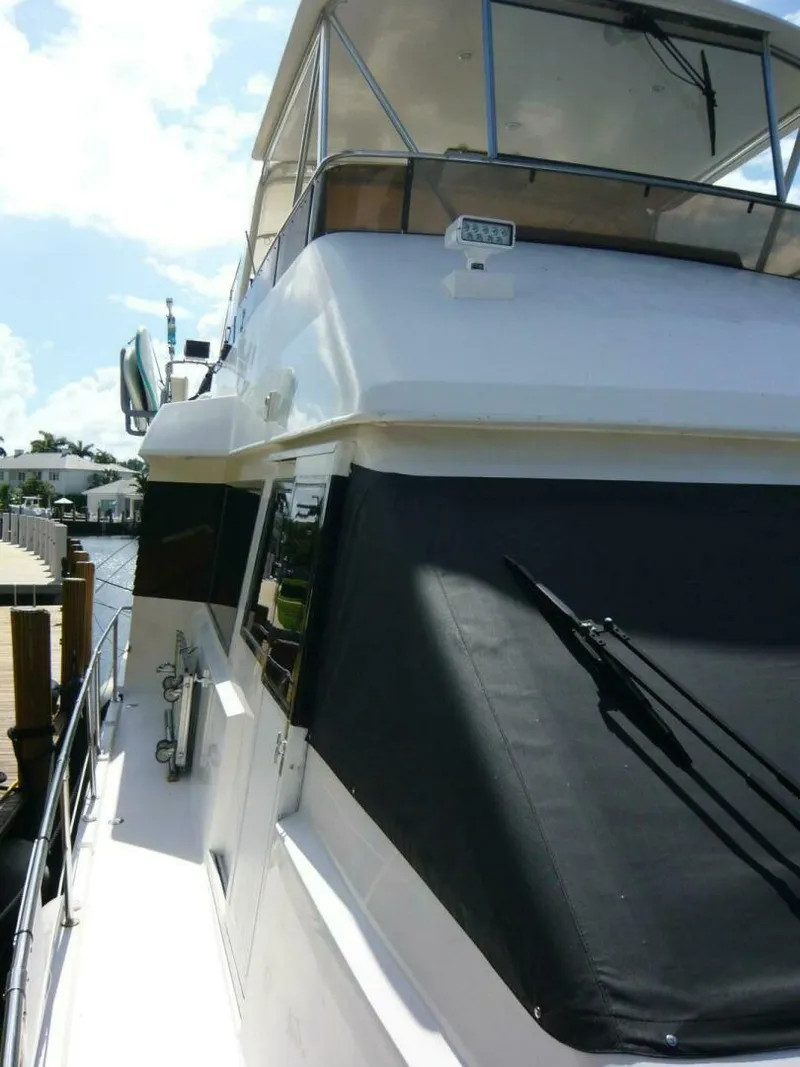 Slide: The Image of Viking Cockpit Motor Yacht 1990 - 5429097
