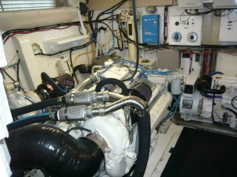 Slide: The Image of Viking Cockpit Motor Yacht 1990 - 5429099