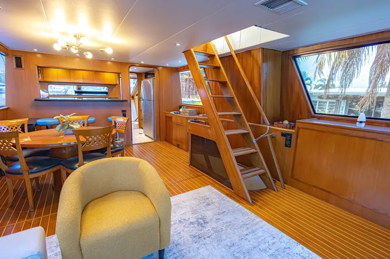 Slide: The Image of Viking Cockpit Motor Yacht 1990 - 7088439