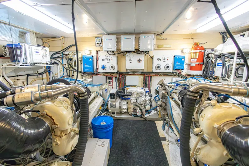 Slide: The Image of Viking Cockpit Motor Yacht 1990 - 7088451
