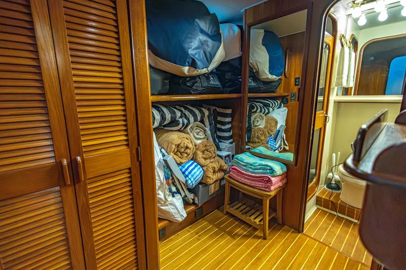 Slide: The Image of Viking Cockpit Motor Yacht 1990 - 7088472