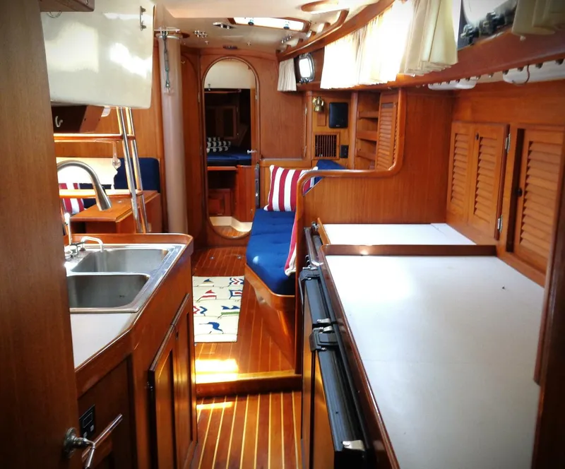 Slide: The Image of Bristol 41.1 1983 - 5429456