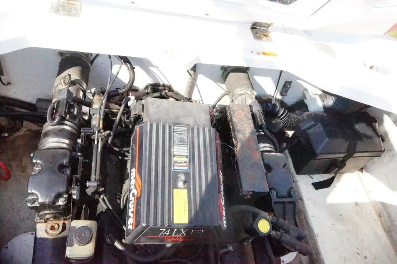 Slide: The Image of Donzi 220 ZX 1998 - 5560078