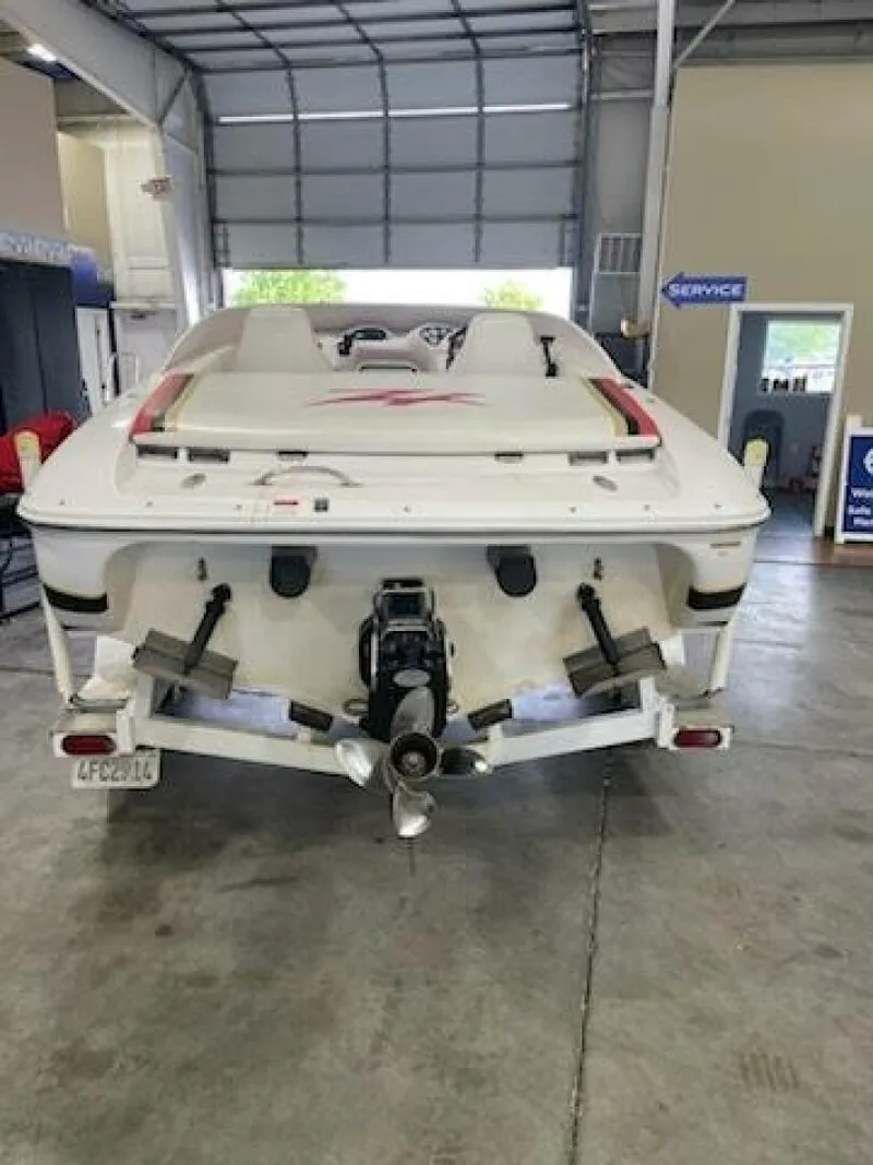 Iconic Marine Group 220 ZX 1998 - Marine Source