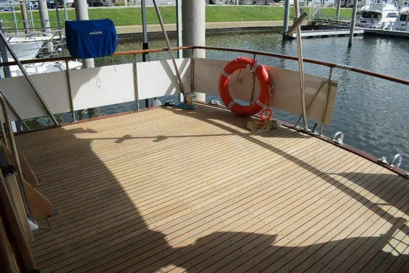 Slide: The Image of DeFever 44 1984 - 5483748