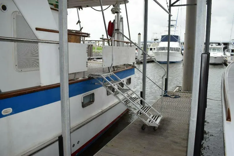 Slide: The Image of DeFever 44 1984 - 5483734