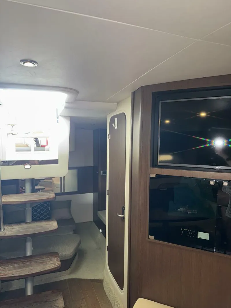 Slide: The Image of Sea Ray 350 Sundancer 2016 - 5461497