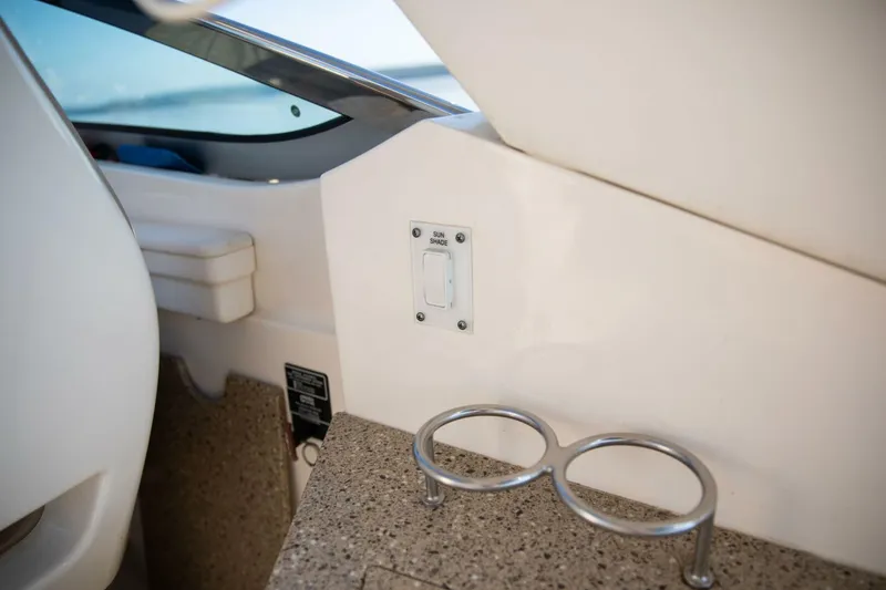 Slide: The Image of Sea Ray 350 Sundancer 2016 - 5566110