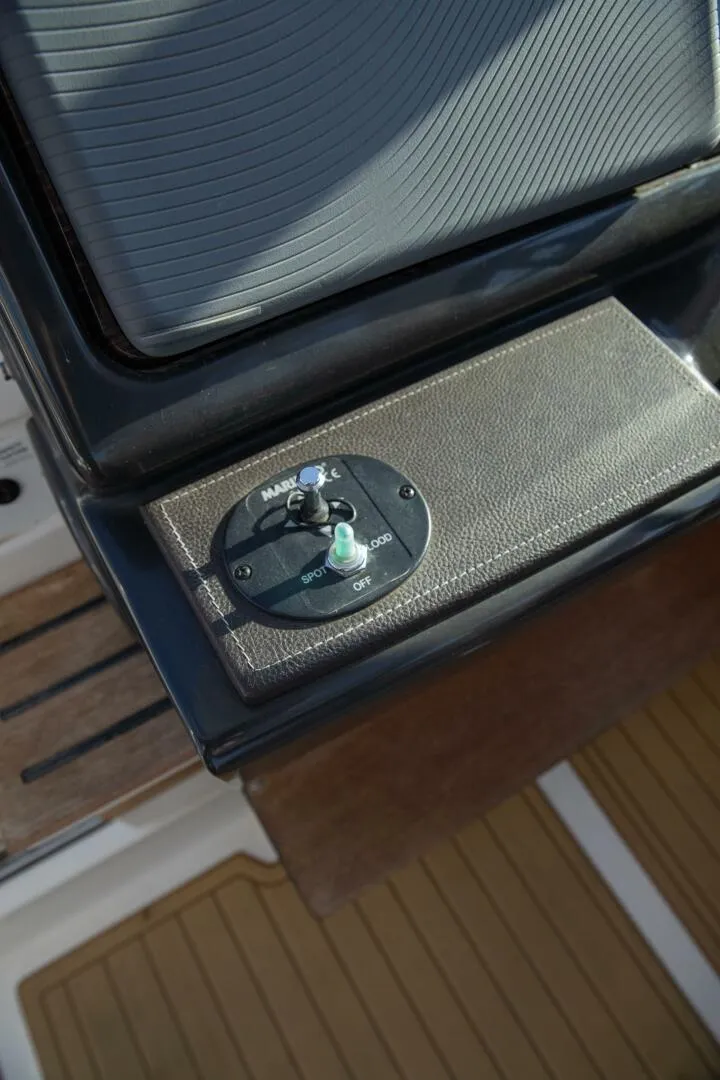 Slide: The Image of Sea Ray 350 Sundancer 2016 - 5566135