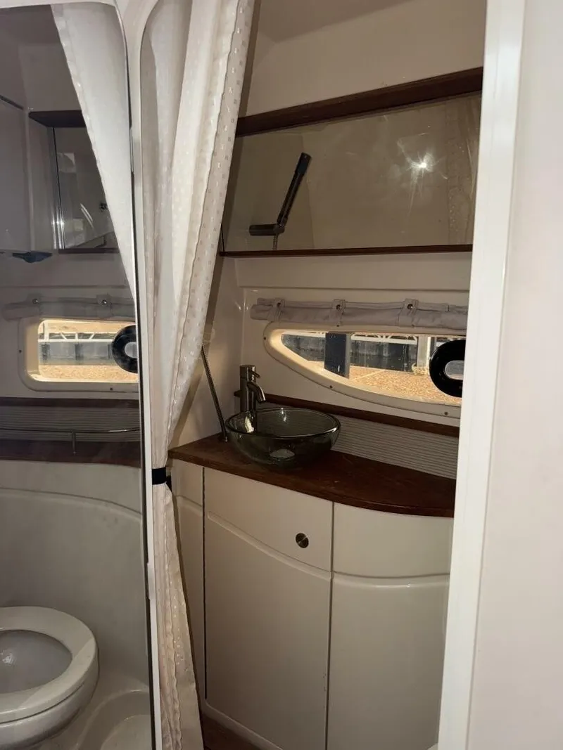 Slide: The Image of Sea Ray Sundancer 350 2016 - 7529164