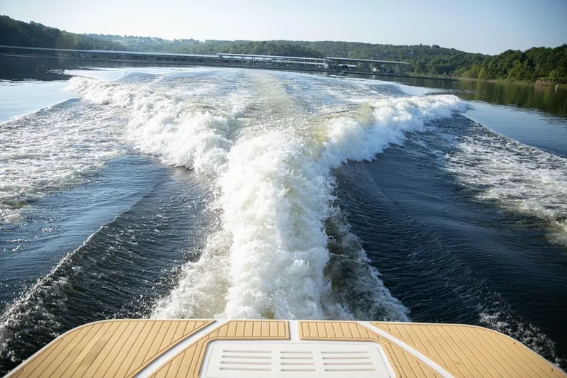 Slide: The Image of Sea Ray Sundancer 350 2016 - 7529094