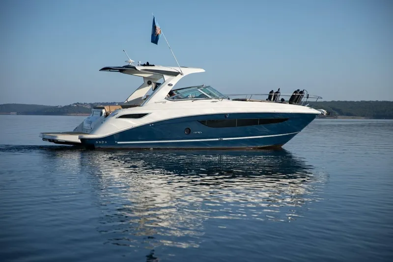 Slide: The Image of Sea Ray Sundancer 350 2016 - 7529096