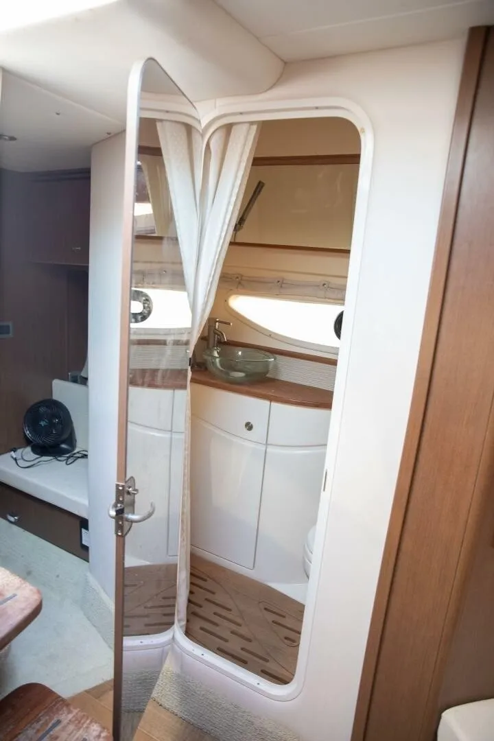 Slide: The Image of Sea Ray Sundancer 350 2016 - 7529162