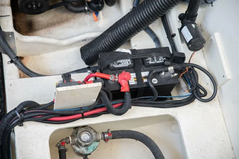 Slide: The Image of Sea Ray Sundancer 350 2016 - 7529149