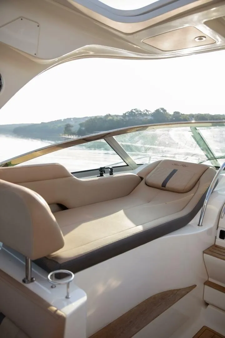 Slide: The Image of Sea Ray Sundancer 350 2016 - 7529123