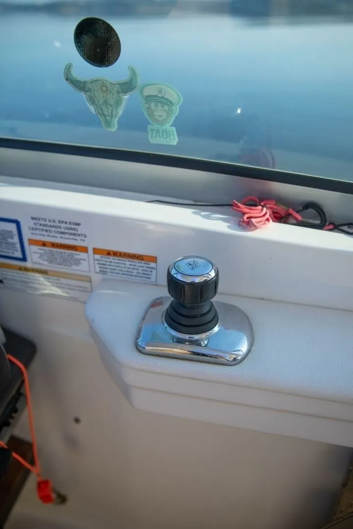 Slide: The Image of Sea Ray Sundancer 350 2016 - 7529135