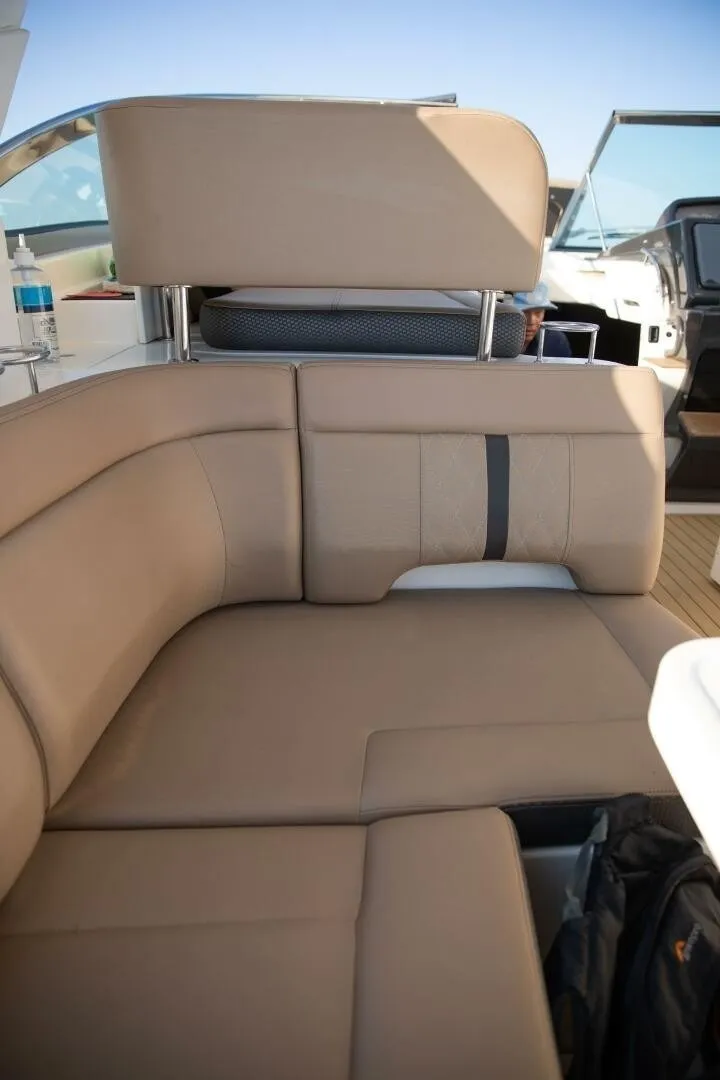 Slide: The Image of Sea Ray Sundancer 350 2016 - 7529114