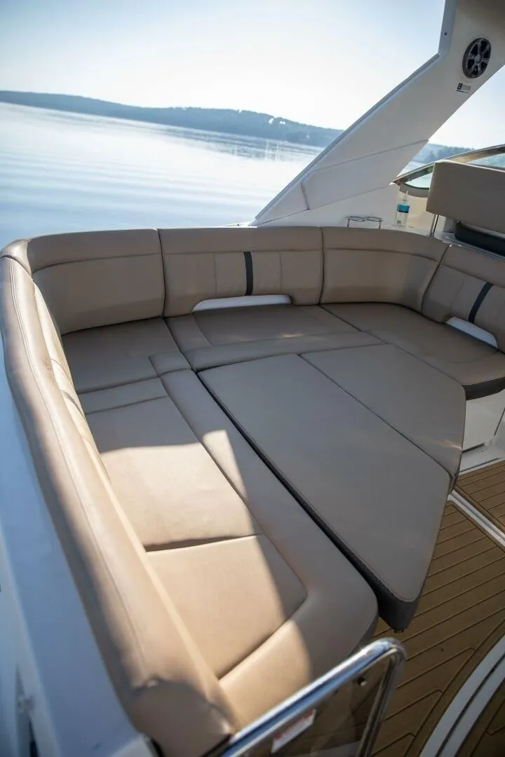 Slide: The Image of Sea Ray Sundancer 350 2016 - 7529116
