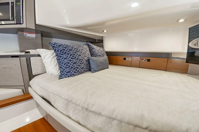 Slide: The Image of 103a041b 52af 409c Bfec 07dad5981e74 - 5432436