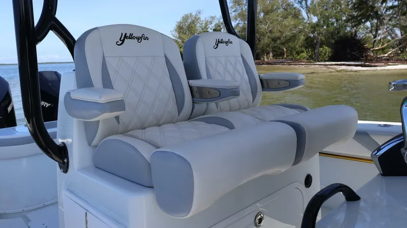 Slide: The Image of Yellowfin 32 2022 - 5433210