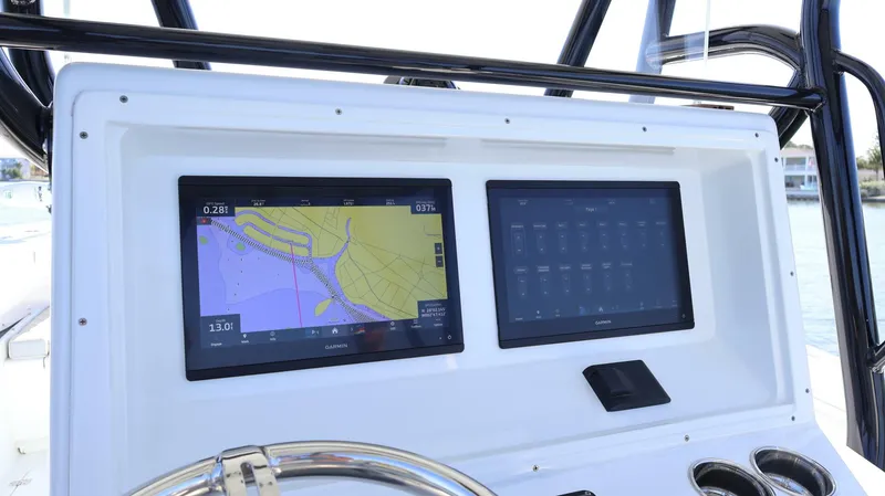 Slide: The Image of Yellowfin 32 2022 - 5433218