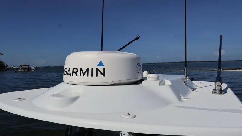 Slide: The Image of Yellowfin 32 2022 - 5433224