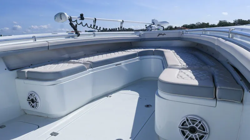 Slide: The Image of Yellowfin 32 2022 - 5433190